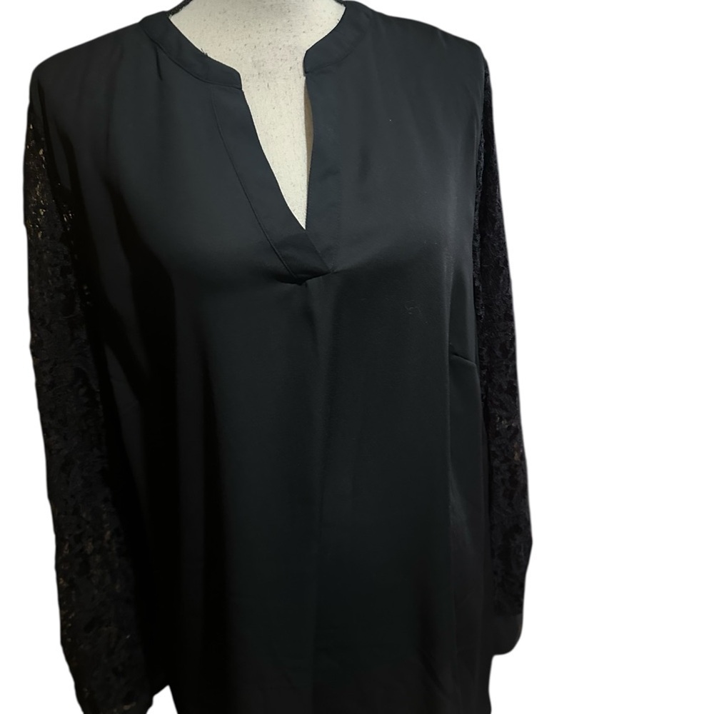 T Tahari Black Lace Tunic Blouse V Neck Long Sleeve 2X - Picture 2 of 10